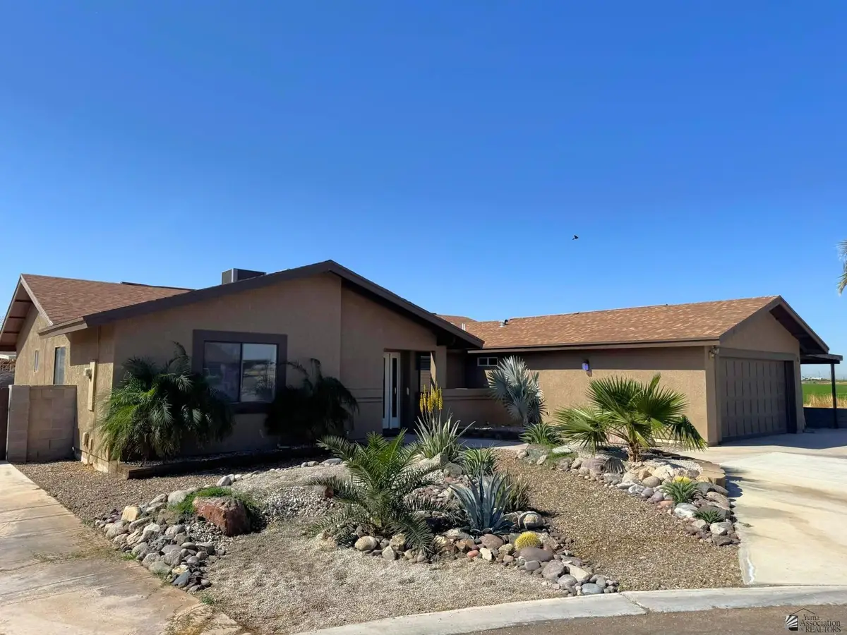 3409 E MORENO LN, Yuma, AZ 85365 - Image #1