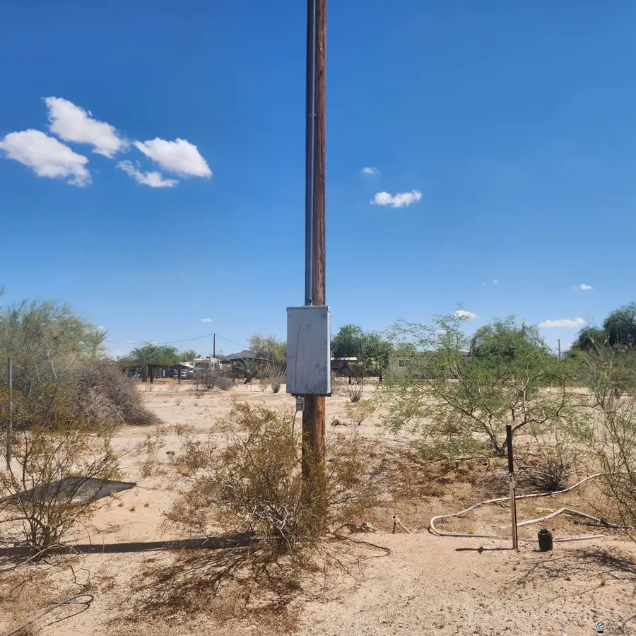 28222 E CECIL CIRCLE, Wellton, AZ 85356 - Image #2