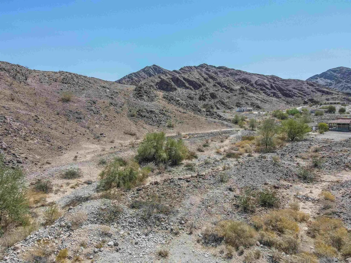 10317 S MOUNTAIN DR, Yuma, AZ 85367 - Image #1