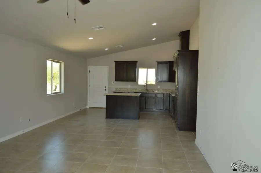 13132 E 55 LN, Yuma, AZ 85367 - Image #3