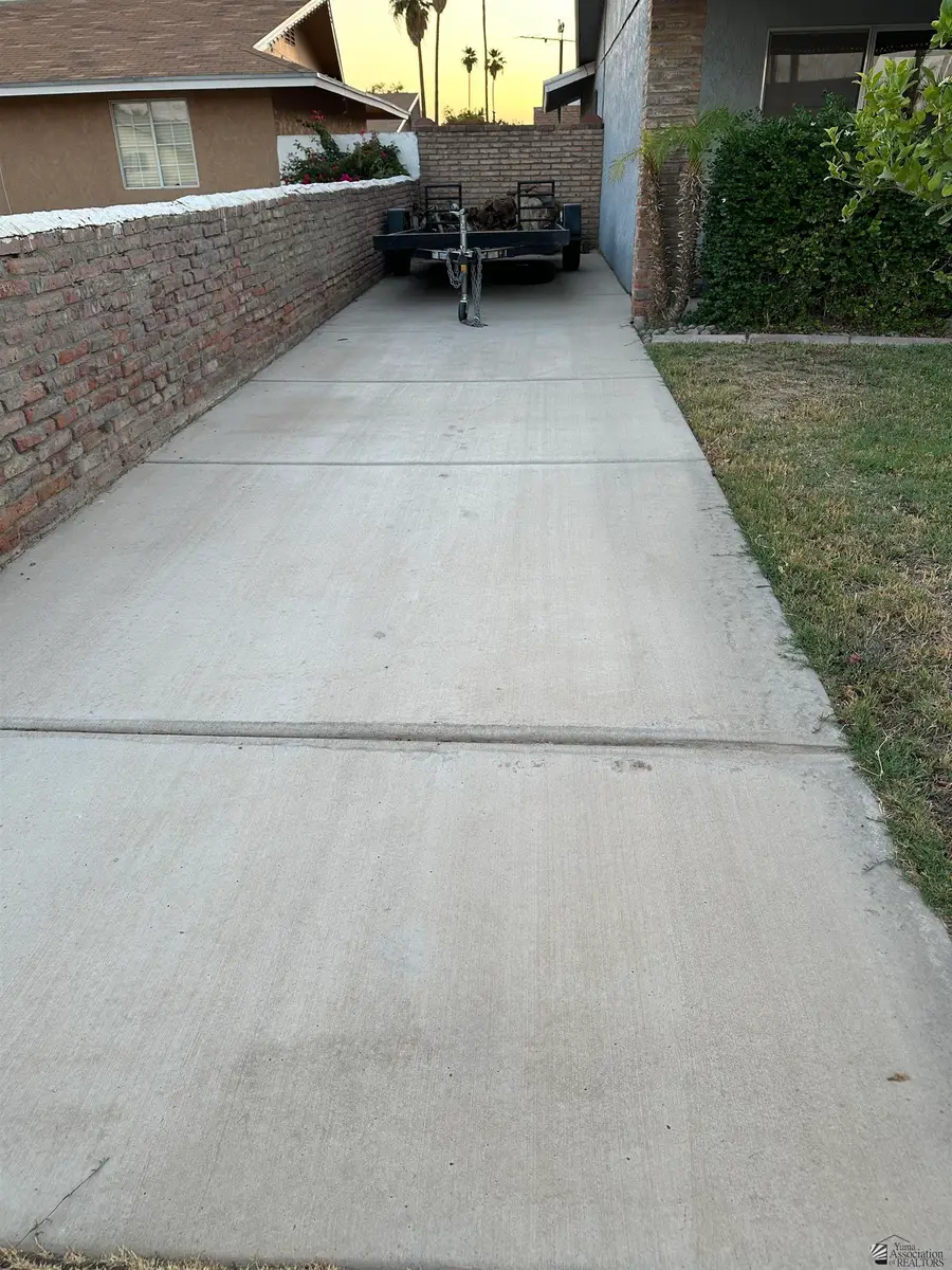 2900 S RAINBOW AVE, Yuma, AZ 85365 - Image #3