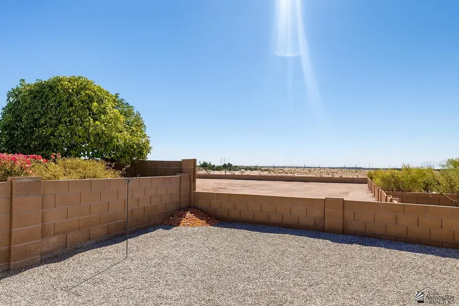 10422 S SPRING AVE, Yuma, AZ 85365 - Image #3