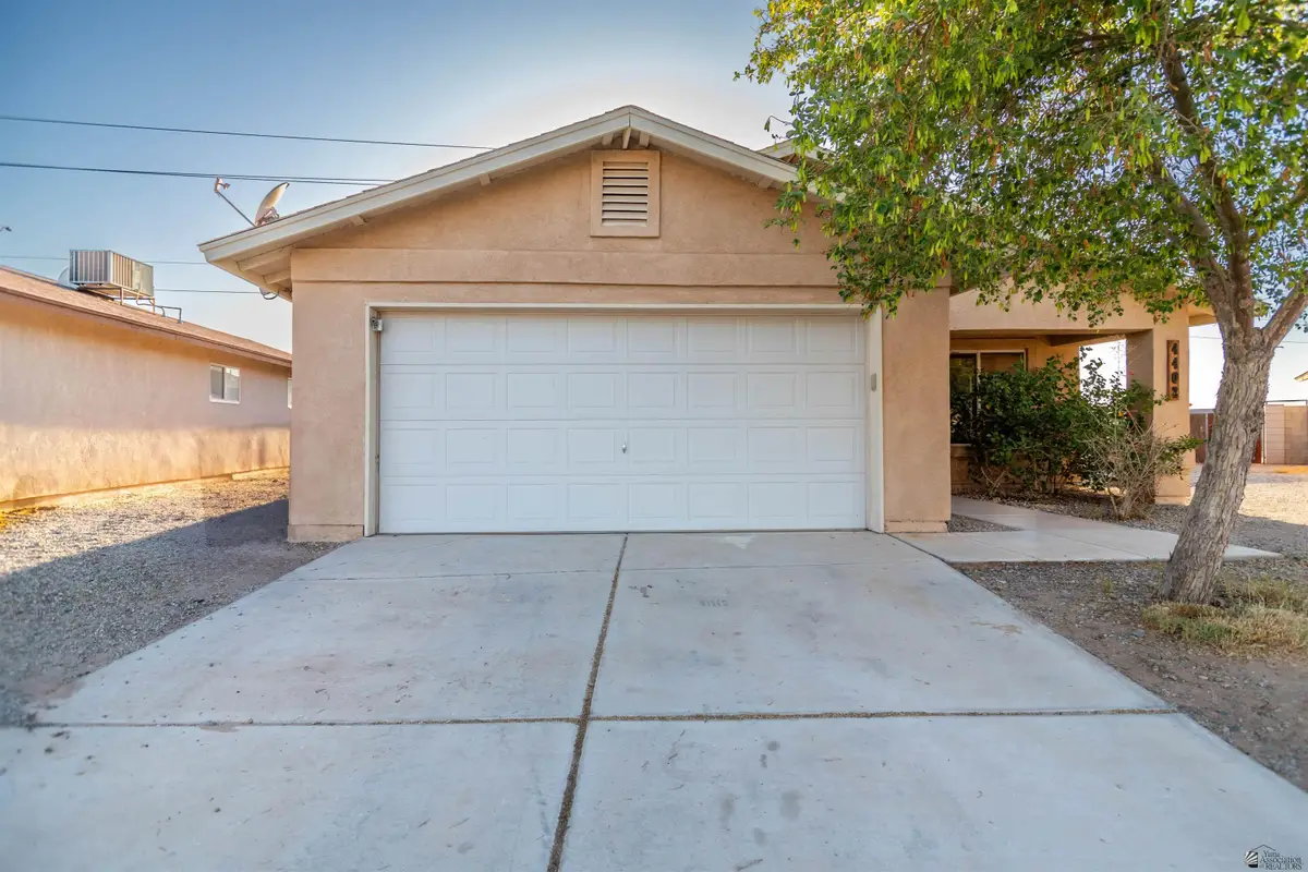 4402 S JASMINE AVE, Yuma, AZ 85365 - Image #1