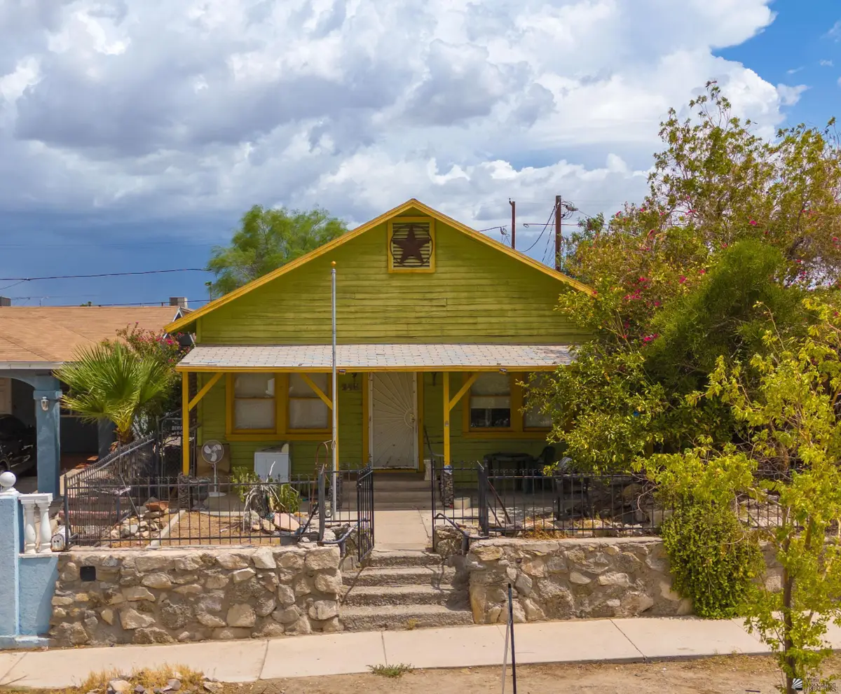 273 S 8 AVE, Yuma, AZ 85364 - Image #1