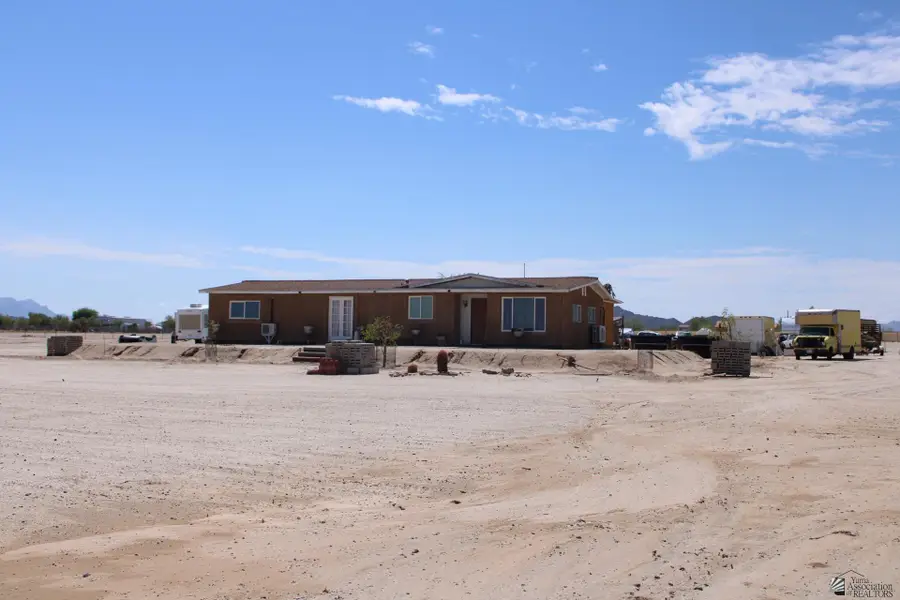 27517 E COUNTY 13 3/4 ST, Wellton, AZ 85356 - Image #3