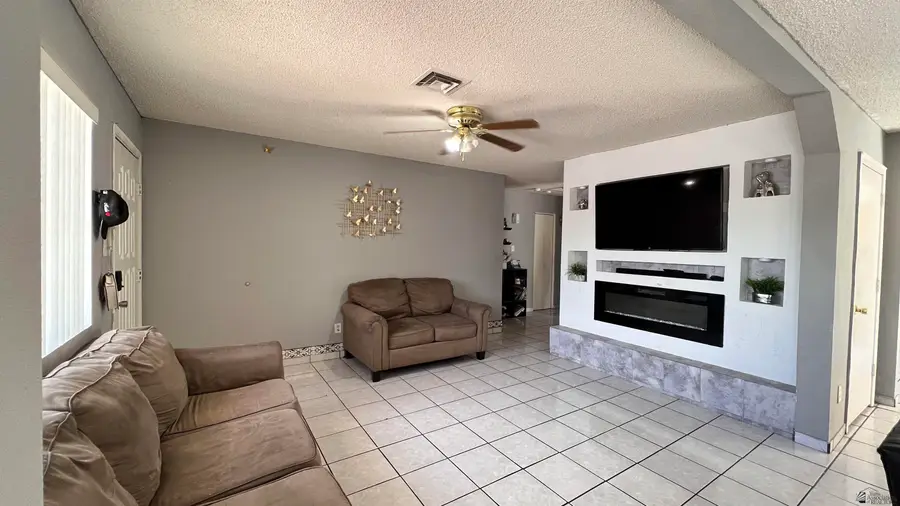 520 S CONGRESS AVE, Somerton, AZ 85350 - Image #3