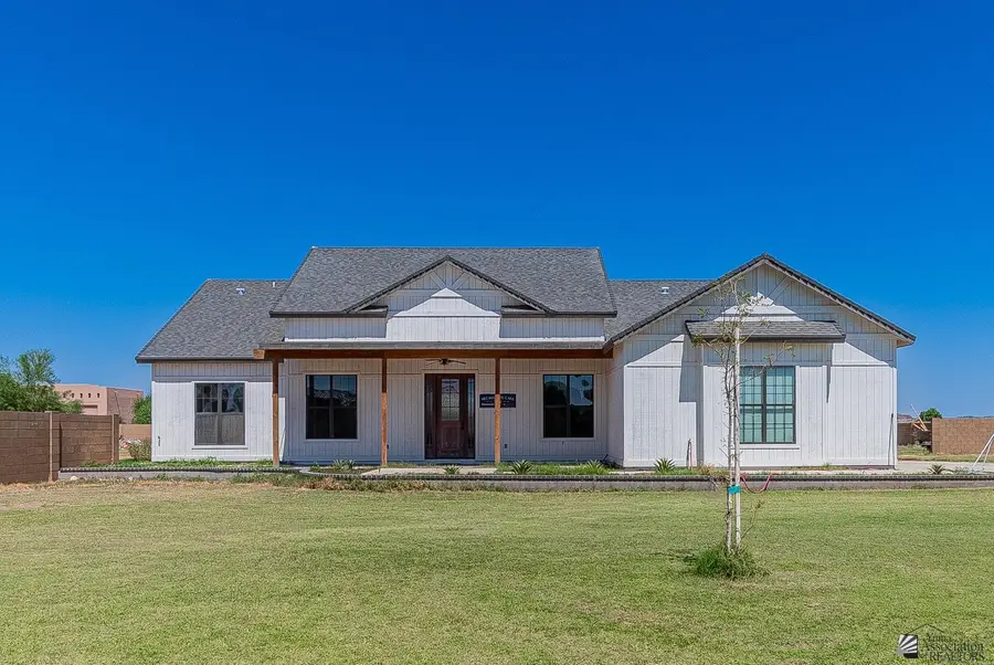 12826 S Greenview Way, Yuma, AZ 85365 - Image #2