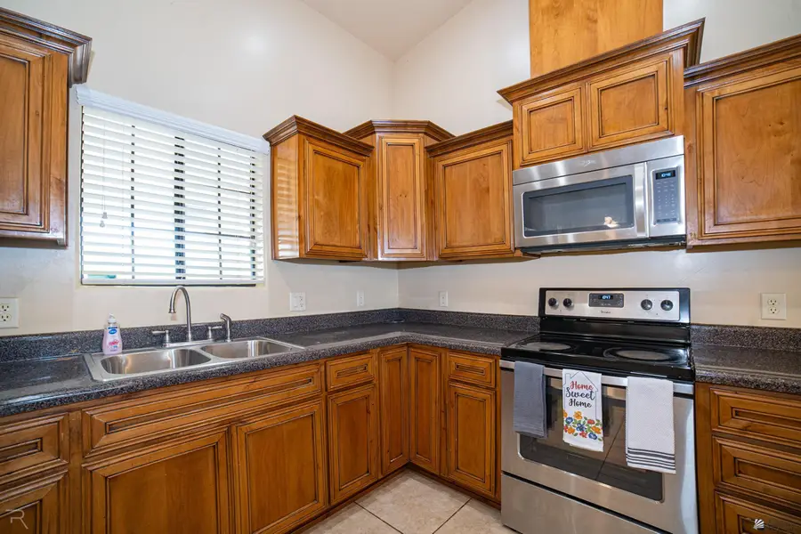 2559 E EDAIS ST, San Luis, AZ 85336 - Image #3