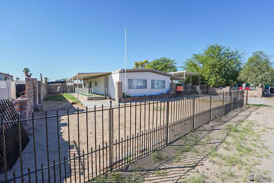 9367 E SADDLE DR, Yuma, AZ 85365 - Image #3