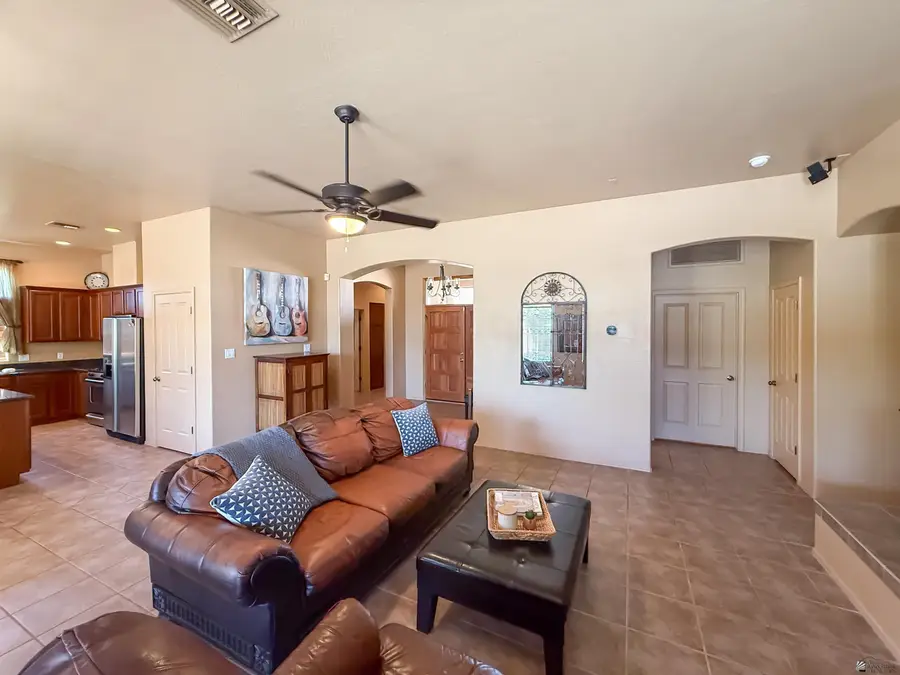 3575 W 16 LN, Yuma, AZ 85364 - Image #2