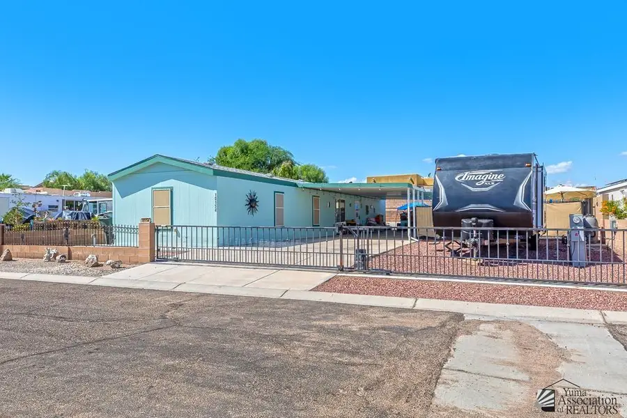 10154 S SUMMER AVE, Yuma, AZ 85365 - Image #2