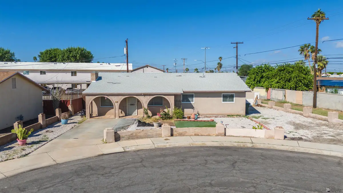 2632 S BEVERLY LN, Yuma, AZ 85364 - Image #1