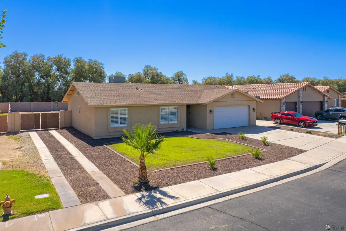 8719 E 26 PL, Yuma, AZ 85365 - Image #1
