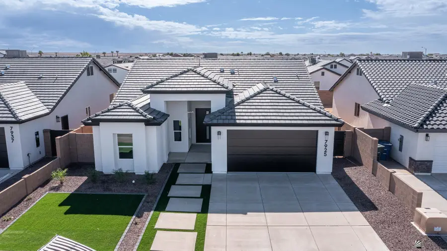 7925 E 34 PL, Yuma, AZ 85365 - Image #2