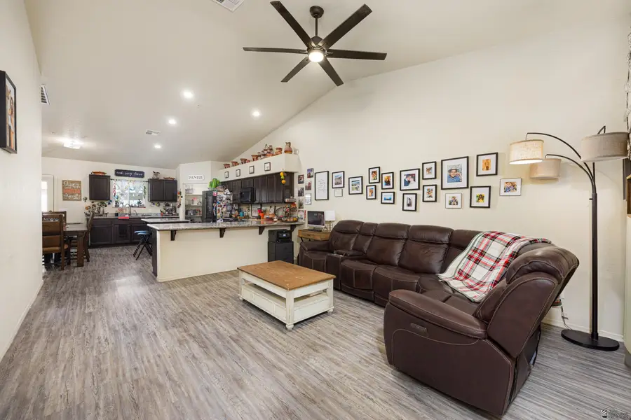 7316 E 39 PL, Yuma, AZ 85365 - Image #2