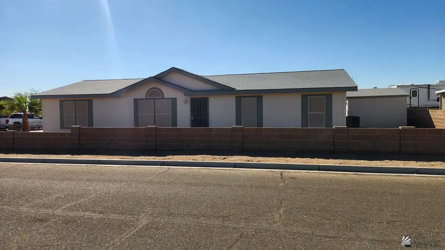 10114 S SUMMER AVE, Yuma, AZ 85365 - Image #3