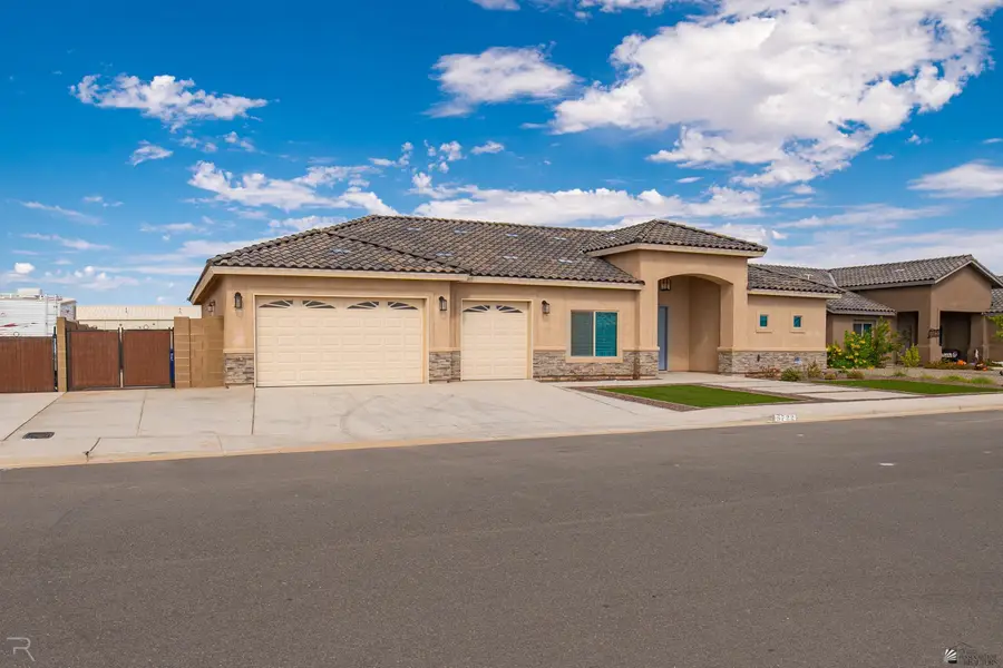 5722 E 44TH PKWY, Yuma, AZ 85365 - Image #2