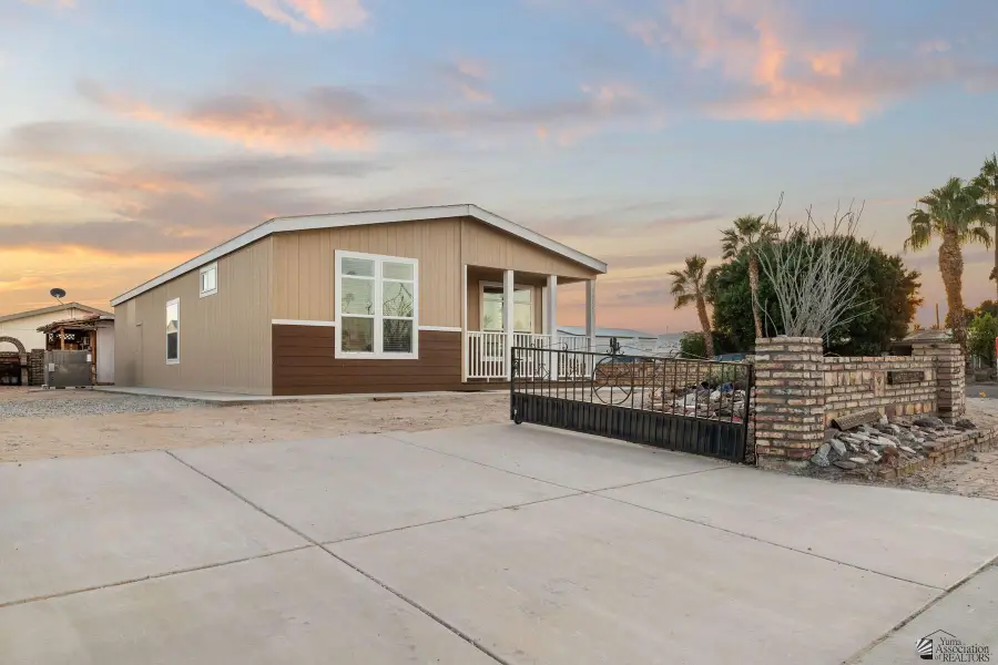 13525 E 48 DR, Yuma, AZ 85367 - Image #2