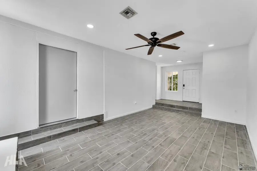 1721 S ATHENS AVE, Yuma, AZ 85364 - Image #2