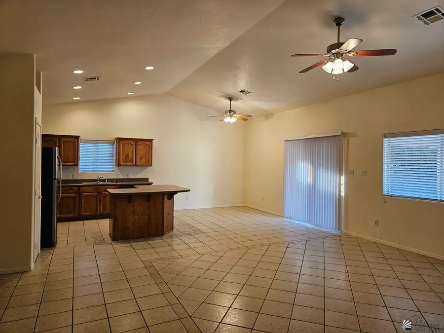 10202 E 37 PL, Yuma, AZ 85365 - Image #3