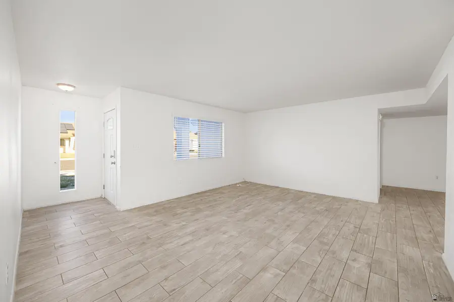 1743 W CAMINO CERRO, Yuma, AZ 85365 - Image #3