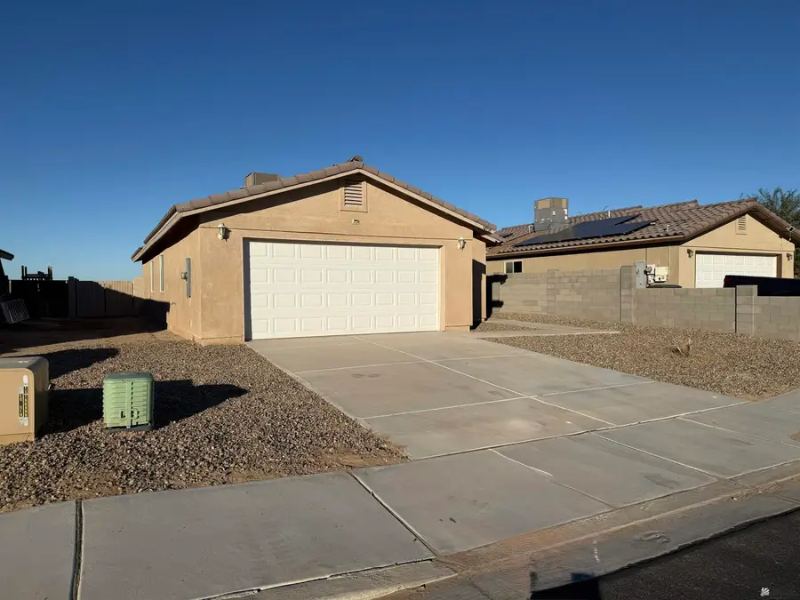 3708 S DESERT OASIS DR, Yuma, AZ 85365 - Image #2