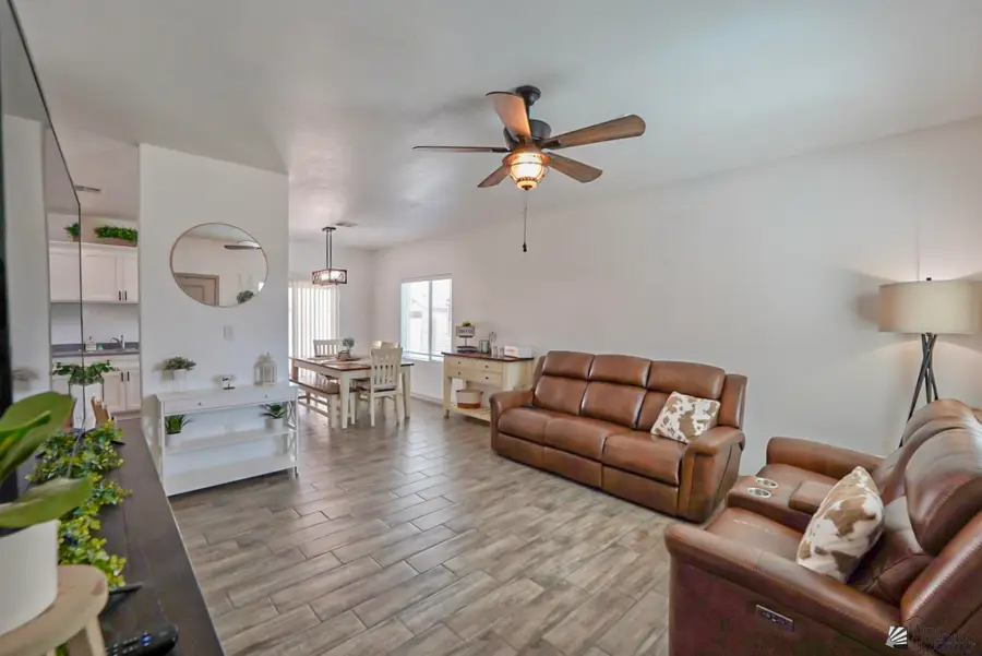 4048 E SAN FRANCISCO ST, San Luis, AZ 85349 - Image #2