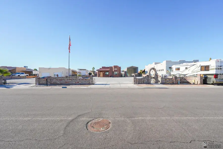 13460 S ONAMMI AVE, Yuma, AZ 85367 - Image #2