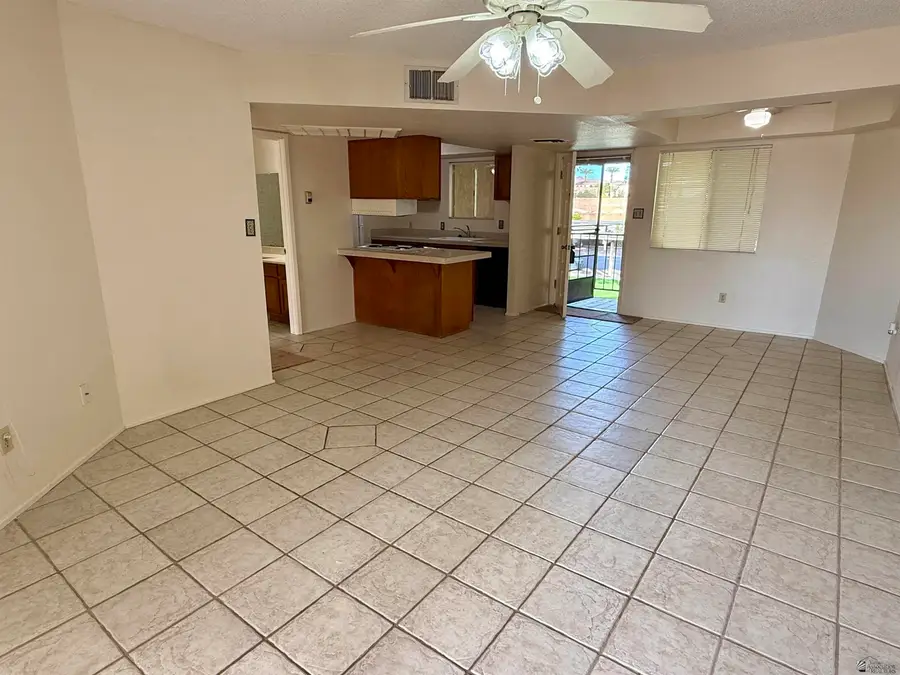 10642 S CAMINO DEL SOL, Yuma, AZ 85367 - Image #3