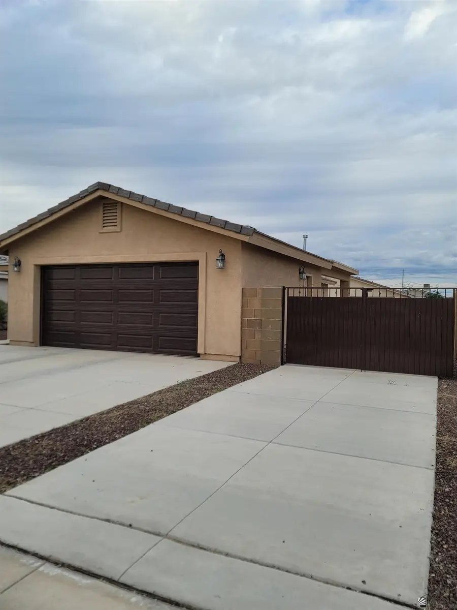 11650 E 33 PL, Yuma, AZ 85367 - Image #2