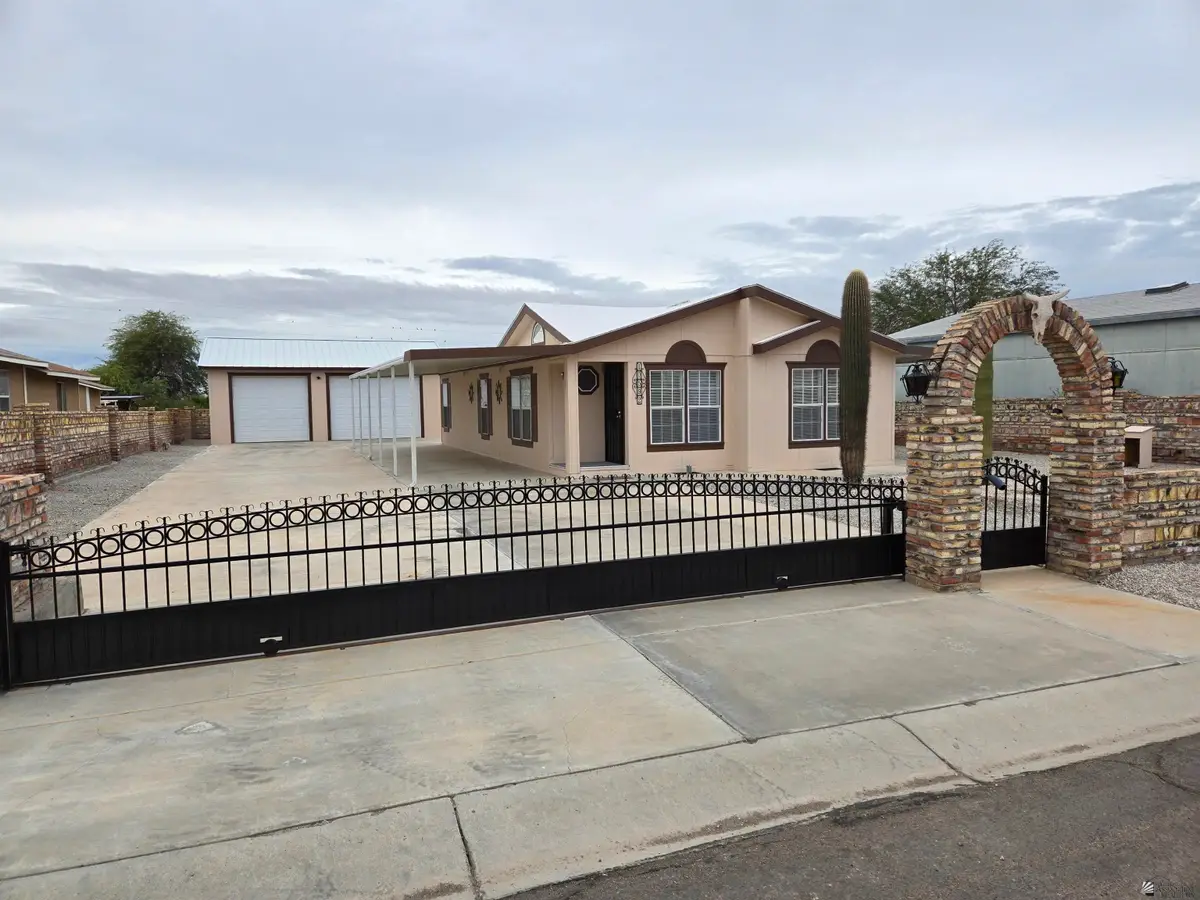 10592 S CHOYA AVE, Yuma, AZ 85367 - Image #1