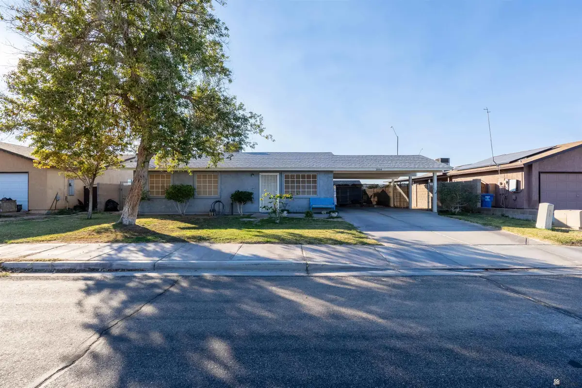 3884 S HINCKLEY DR, Yuma, AZ 85365 - Image #1