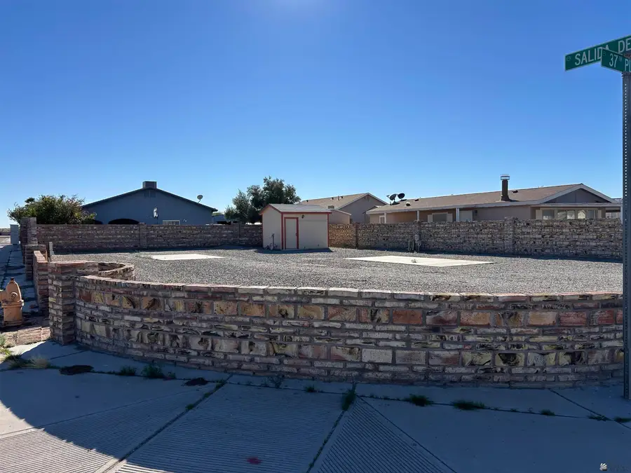 9741 E 37 PL, Yuma, AZ 85365 - Image #3
