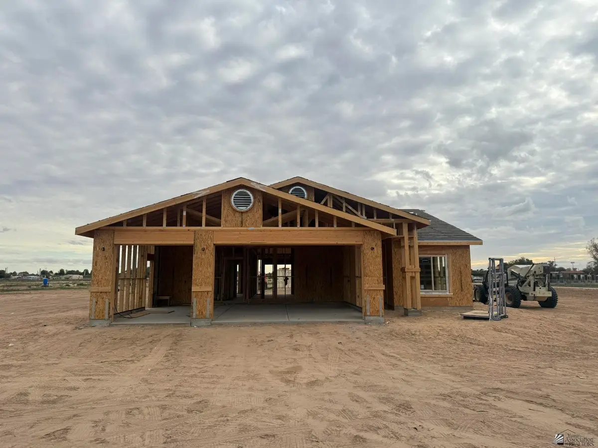 2357 W COUNTY 16 3/4 ST, Yuma, AZ 85350 - Image #1