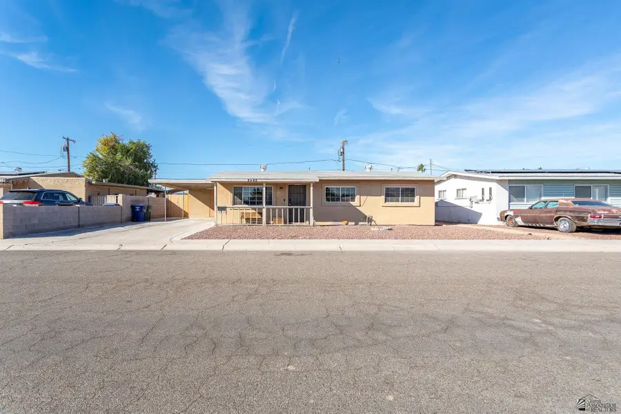 2488 S BARBARA AVE, Yuma, AZ 85365 - Image #2