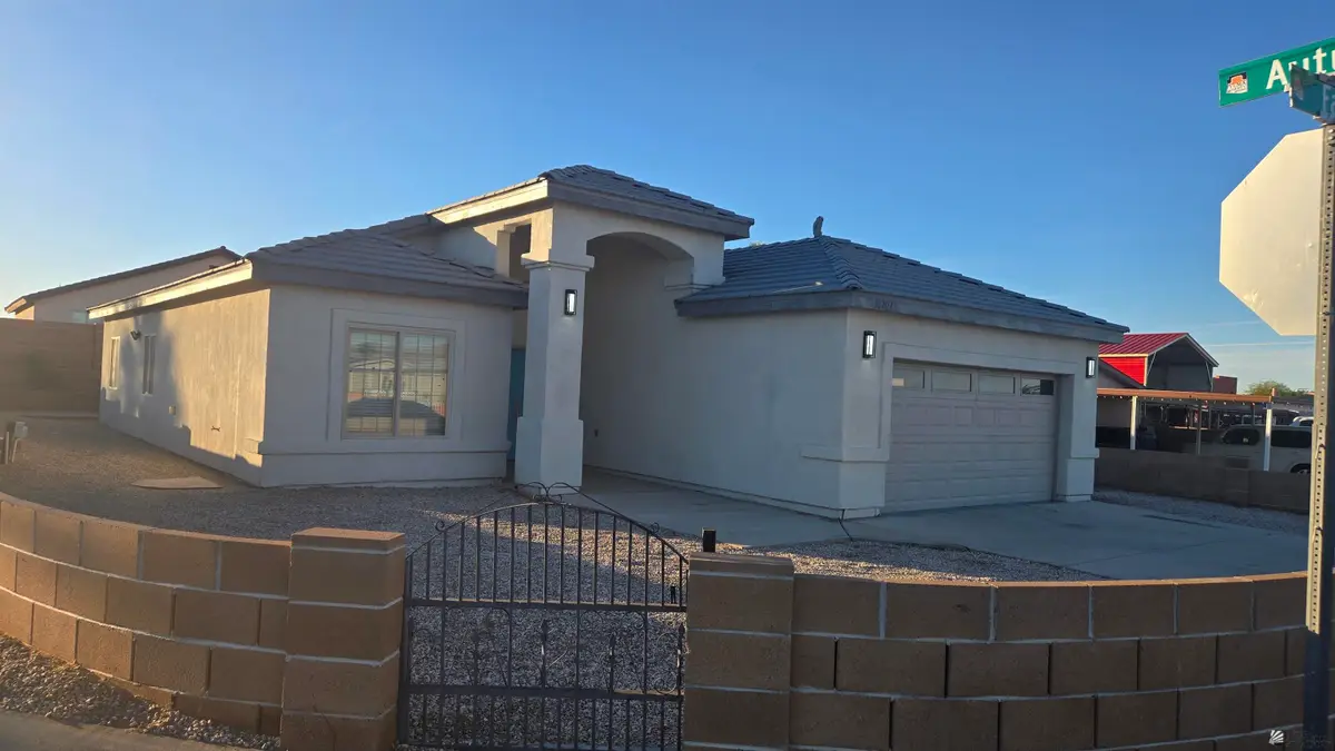 10294 S FALL AVE, Yuma, AZ 85365 - Image #1
