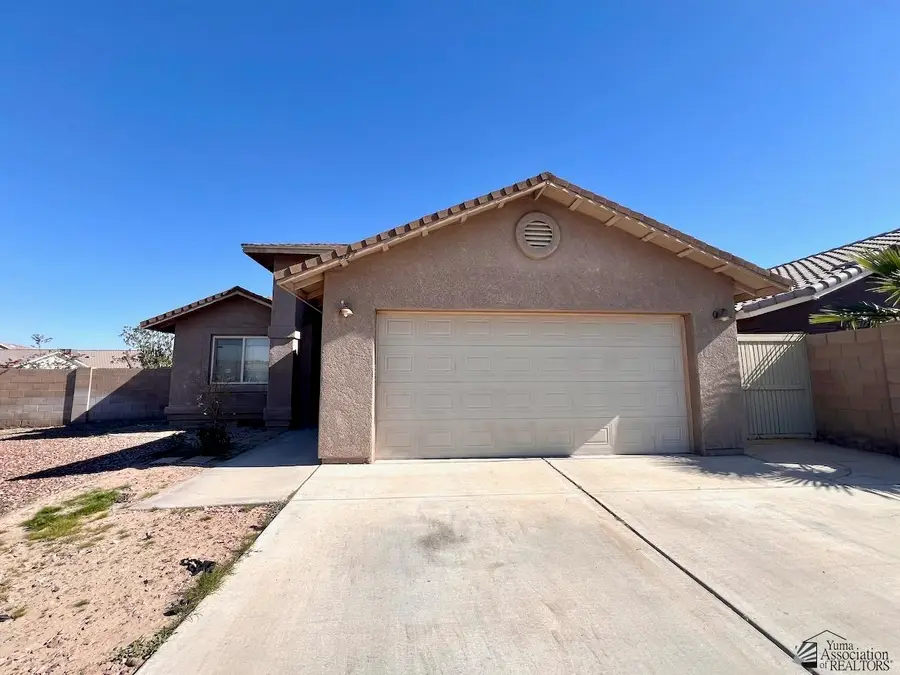403 TERRAZAS DR, San Luis, AZ 85349 - Image #2