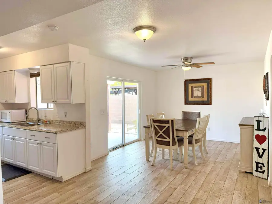 1722 W 27 ST, Yuma, AZ 85364 - Image #3