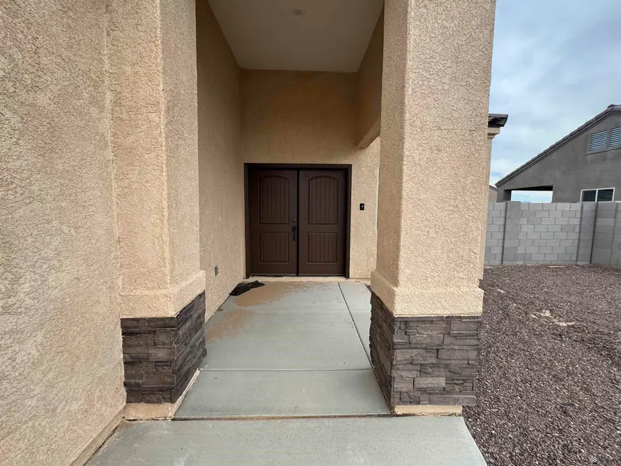 10668 E 45 LN, Yuma, AZ 85367 - Image #2