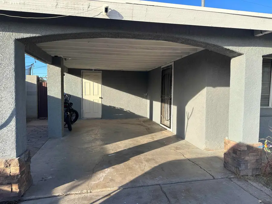 2098 E LA MESA ST, Yuma, AZ 85364 - Image #2