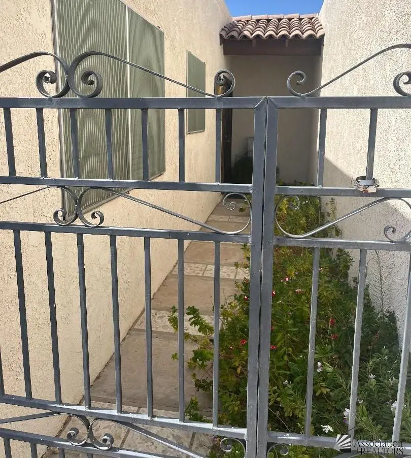 1426 E PEBBLE BEACH DR, Yuma, AZ 85365 - Image #2