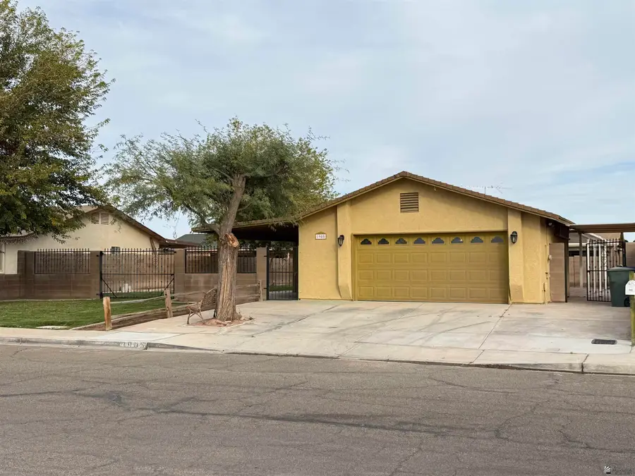 1905 S 47 DR, Yuma, AZ 85364 - Image #2