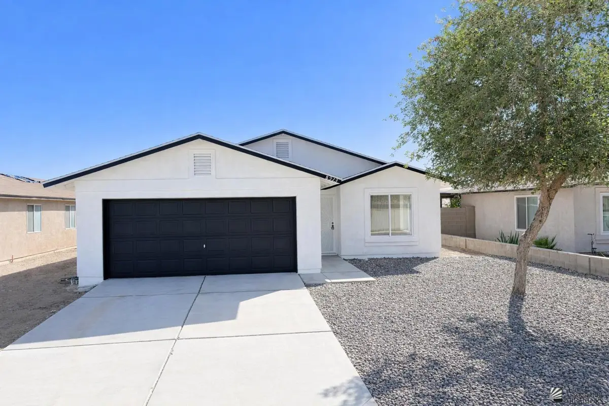 8913 E 38 PL, Yuma, AZ 85365 - Image #1