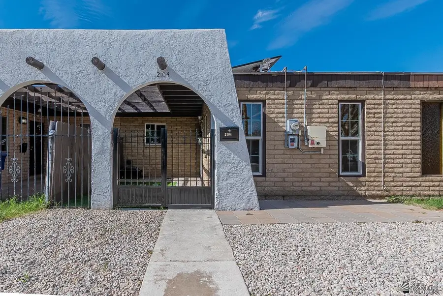 2104 S 11 AVE, Yuma, AZ 85364 - Image #2