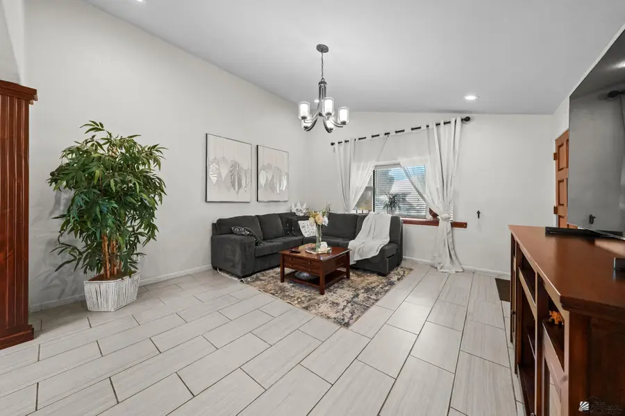 529 E 26 ST, Yuma, AZ 85364 - Image #3