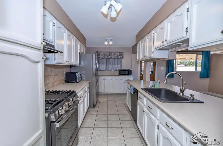 2848 S VISTA LN, Yuma, AZ 85364 - Image #3