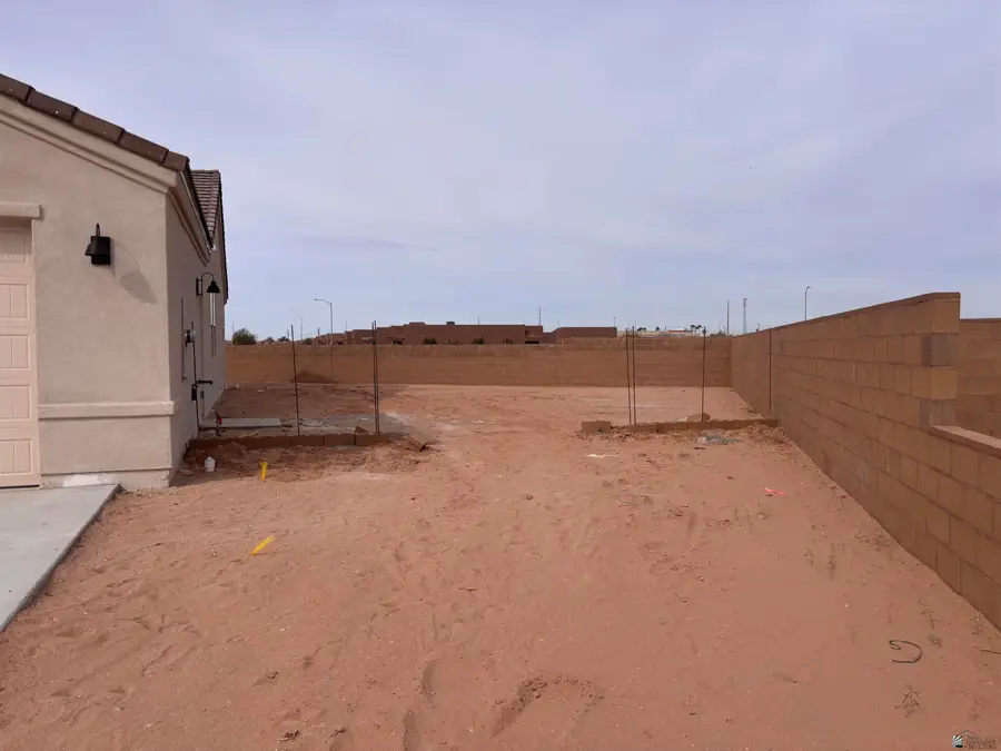 3410 E Albatross Dr, Yuma, AZ 85365 - Image #2