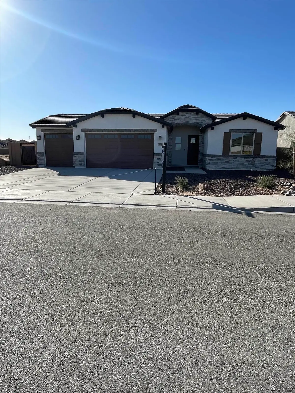 3696 S ELLIOTT WAY, Yuma, AZ 85365 - Image #1