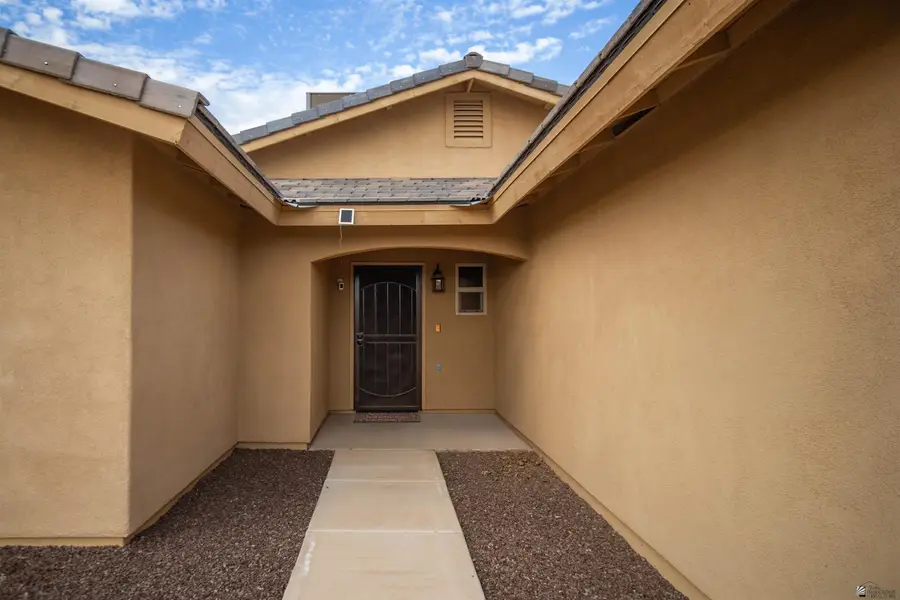 10152 E 33 PL, Yuma, AZ 85365 - #2