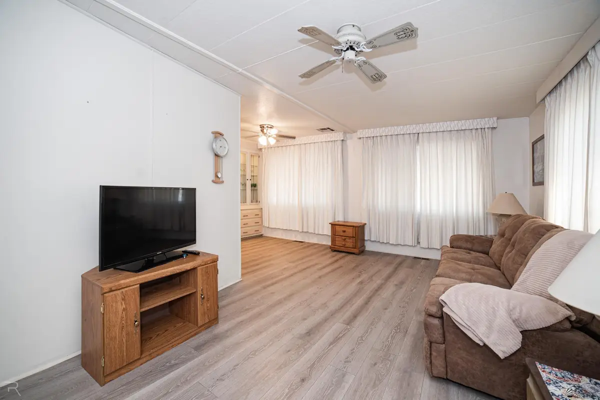 1076 S MYRTLE AVE, Yuma, AZ 85364 - #1